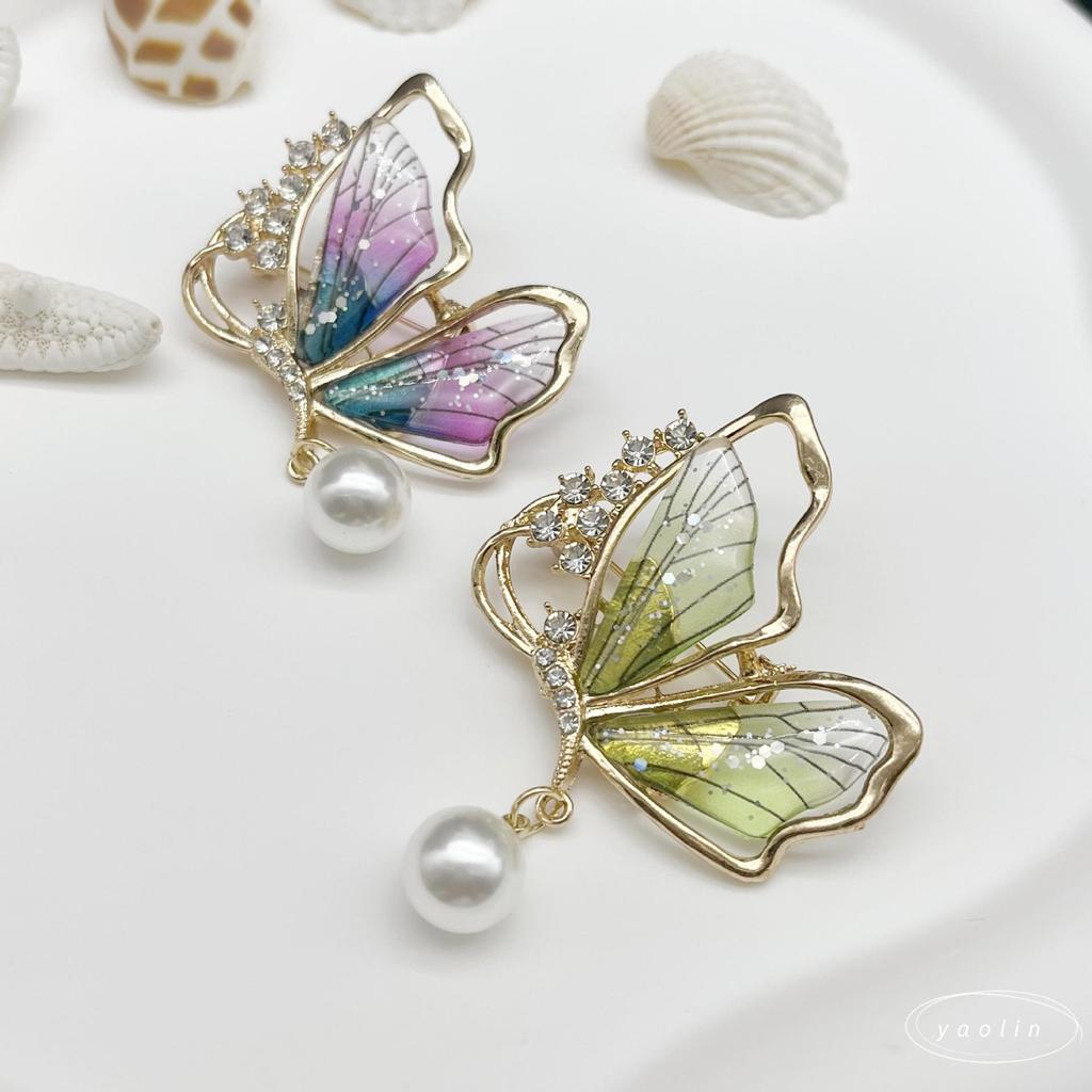 Light Luxury Rhinestone Butterfly Pearl Brooch – Hollow Design with Insect Button