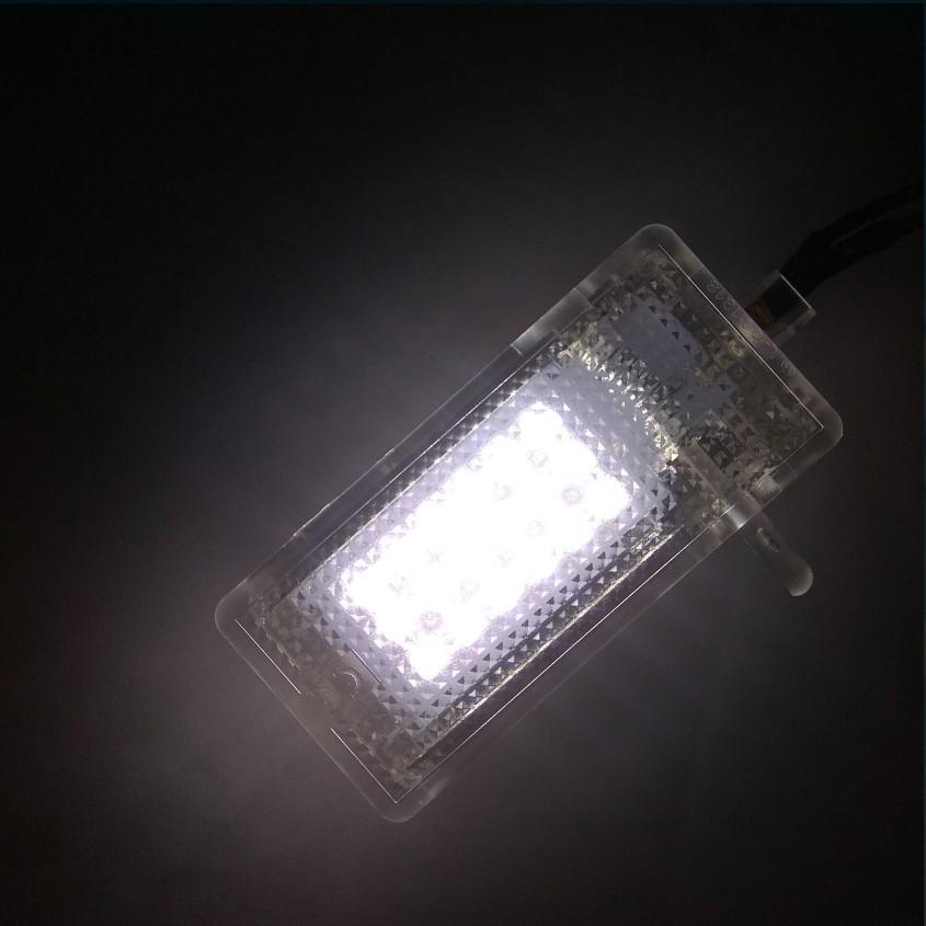 BMW E46/E53/X5/E81 Glove Box Light Assembly for 2D/3D/4D/5D