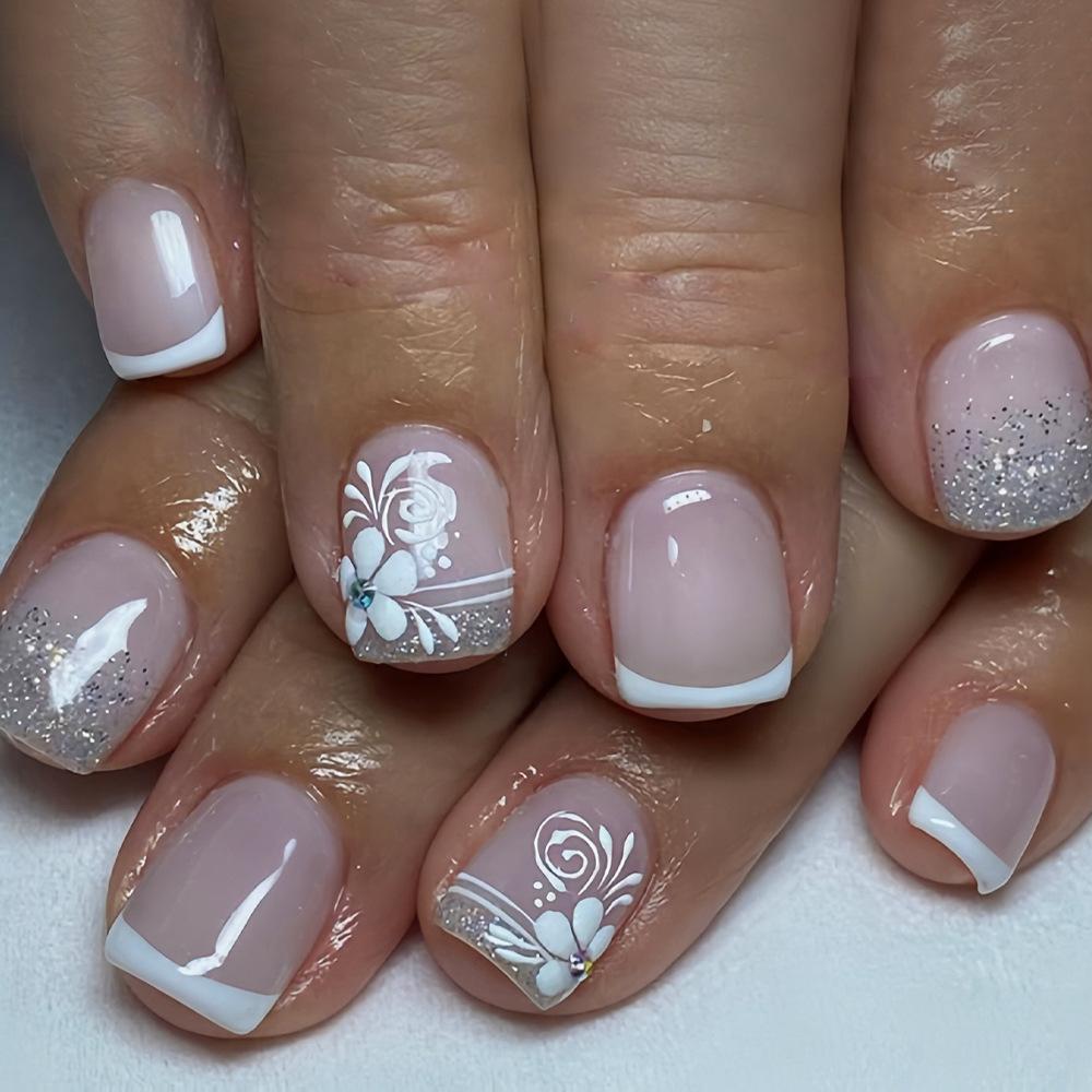 Short square nail jelly translucent pop glitter wearing nail simple white French flower fake nail