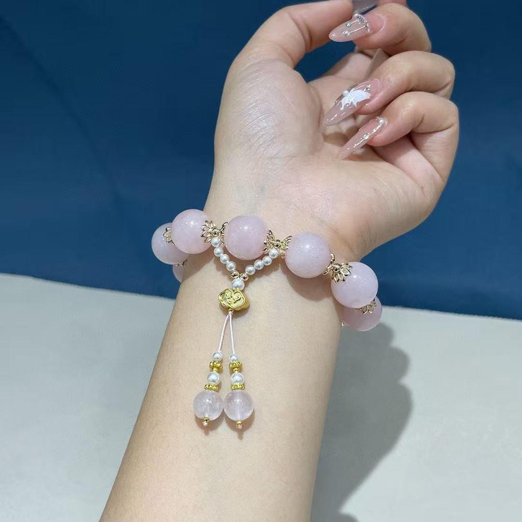 Exquisite Large Crystal Bead Women's Bracelet - Simple, Versatile, Fashionable.