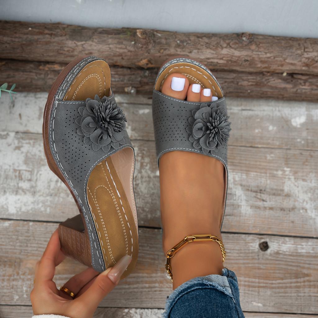 Fashion Women Sandals Peep Toe Chunky High Heel Slippers Flower Roman Sandals Women Lightweight Slip On Summer Shoes Sandalias De Mujer