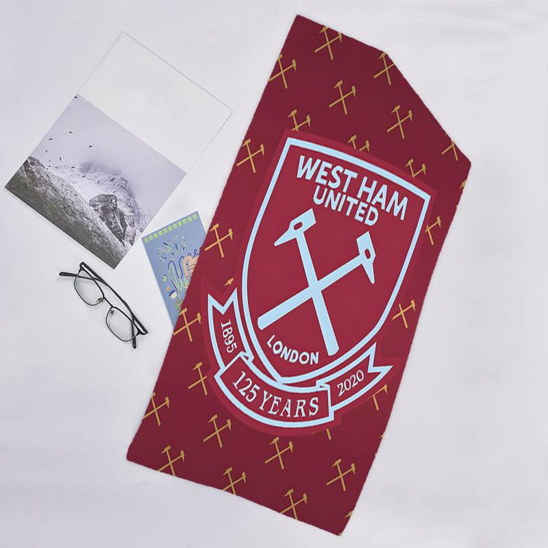 1pc Football Team (61) Beach Towel, Beach and Seaside Swimming Pool Equipment, Fashion Pattern, Rectangular, Travel Essentials