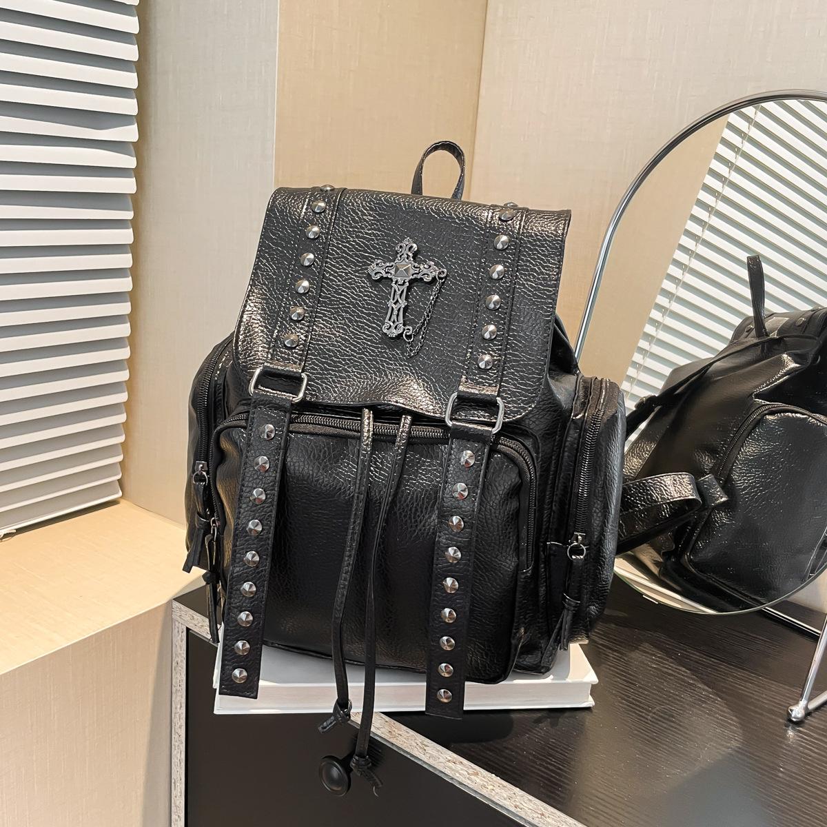 Schoolbag Women's Black Large Capacity Washed Leather Backpack New Leisure Bag Large Capacity Backpack