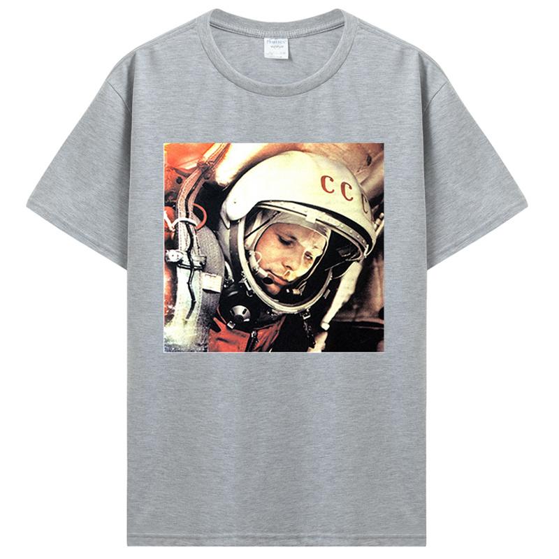 Vintage Poster Astronaut Juri Gagarin Kurzarm Herren T-Shirt Cool Baumwolle Tops Neuheit T-Shirts T-Shirt Herrenbekleidung
