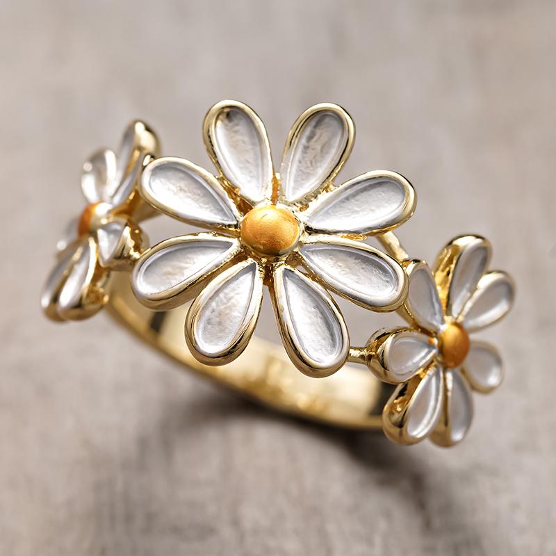 Daisy Flower Ring for Women Aesthetic Party Gold Color Finger Accessories White Enamel Fresh Style Daily Holiday Jewelry