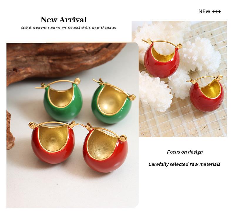 French Retro Temperament Luxury Christmas Red & Green Stud Earrings, Women's Titanium Steel Jewelry.