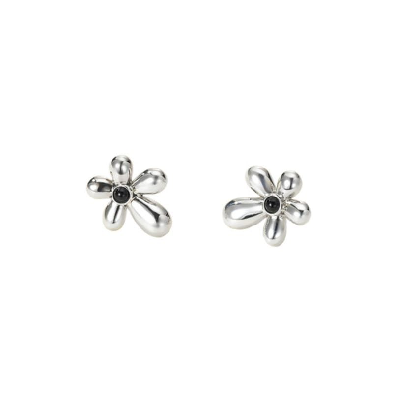 FINDELISE Signature Daisy Onyx Earrings