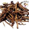 300g heimisch gewachsene wilde Löwenzahnwurzeln, gründlich gereinigt. 300g Löwenzahnwurzeln, 1 Stück