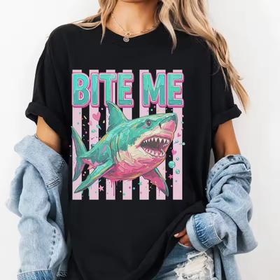 Bite Me Shark T-Shirt Funny Summer Beach Graphic Tee Trendy Striped T-shirt Men Women Beach Short Sleeve Round Neck Tshirts