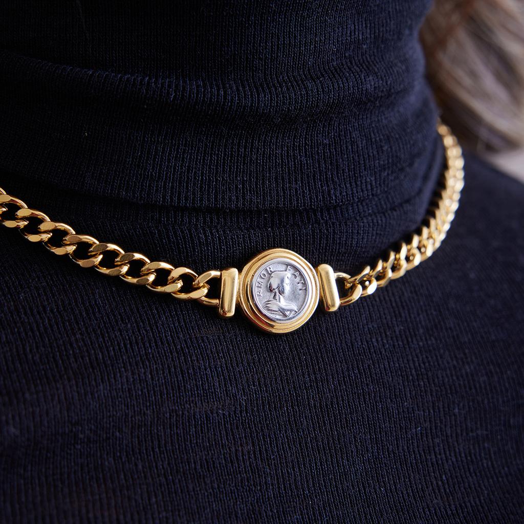 Design sense Classic style 18K gold, gold and silver color matching portrait coin lettering round pendant necklace