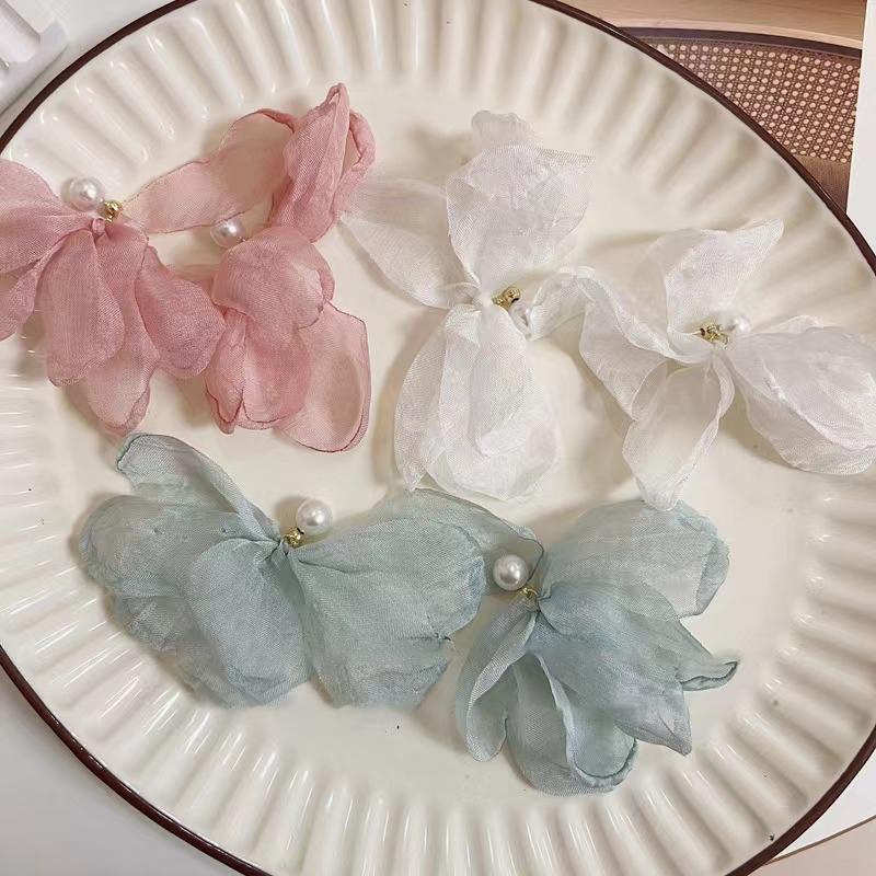 1Pair Summer Pearl Flower Earrings For Women Girls Retro Petal Earrings Light Luxury  Exquisite Earrings Jewelry Gifts