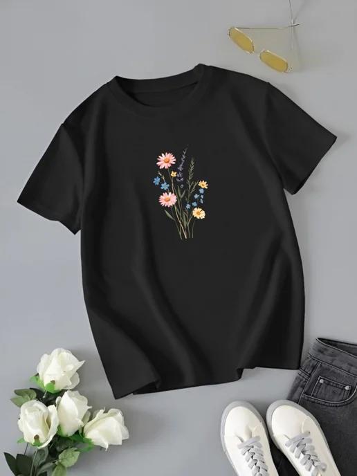 Oversized T-shirt with a floral print S