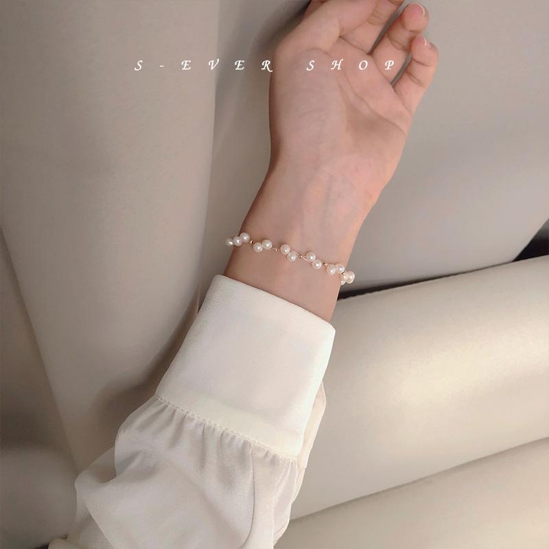 Freshwater Pearl Fish String Weaving Patterned Small Pearl Hand Chain Design Bracelet