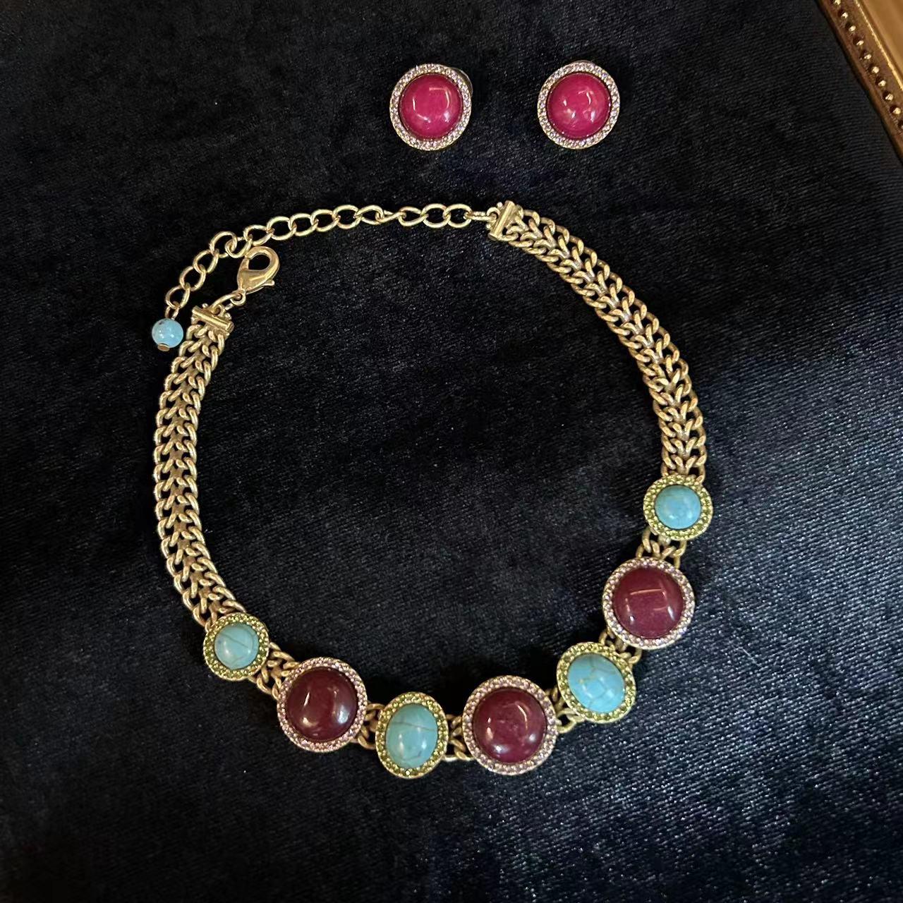 

Natural Stone Round Stud Earrings & Necklace Set with Diamond Inlay – Women s Autumn/Winter High-End Jewelry One Size