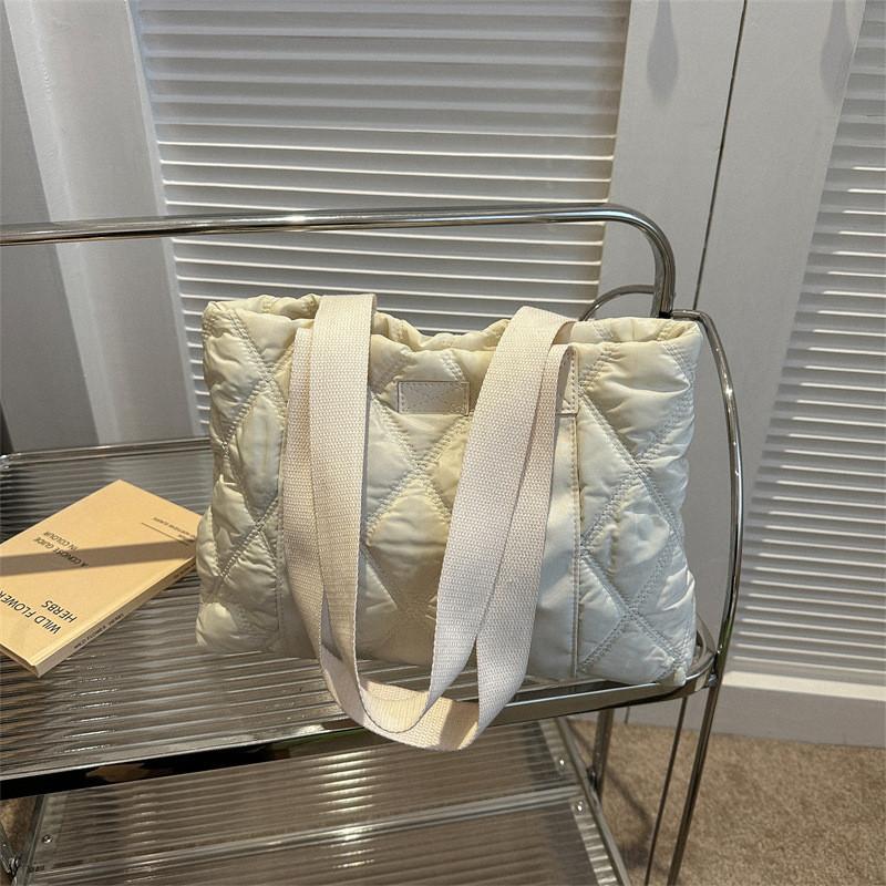 Urban Chic Oxford Cloth Tote Bag For Women 2023 Spring Fashionable Handbag