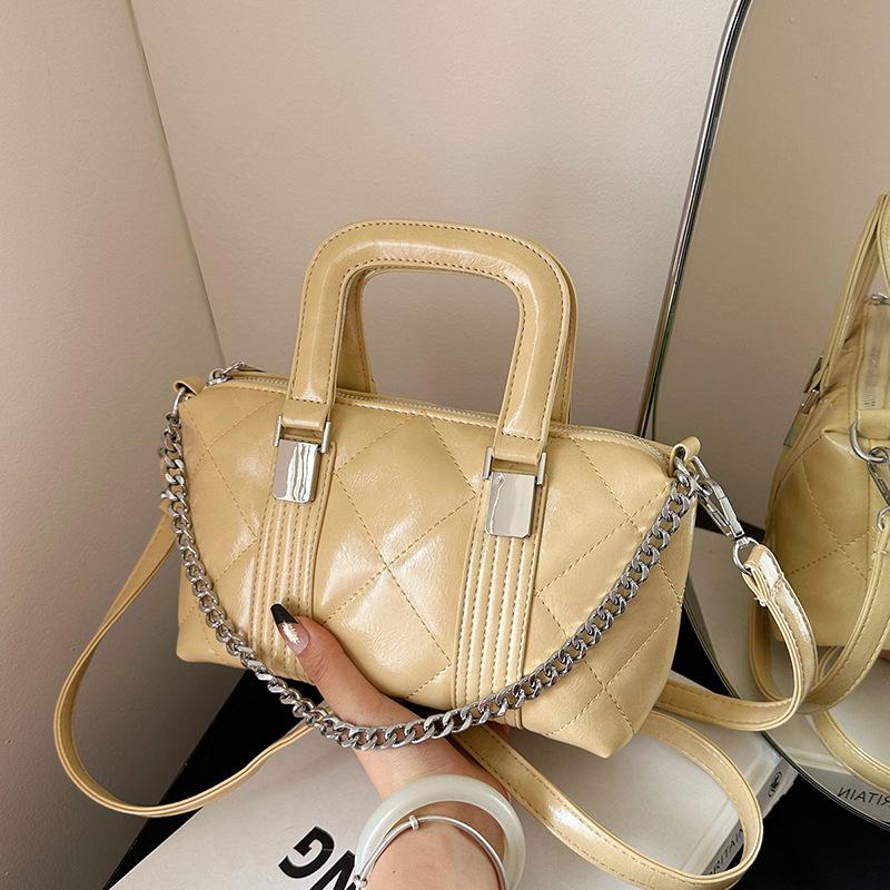 

Classic Black Handbag for Party Autumn/Winter New Women s Texture PU One Shoulder Bags Elegant Commute Chain Crossbody Bag Trend (20cm<Max Length<30cm) жёлтый