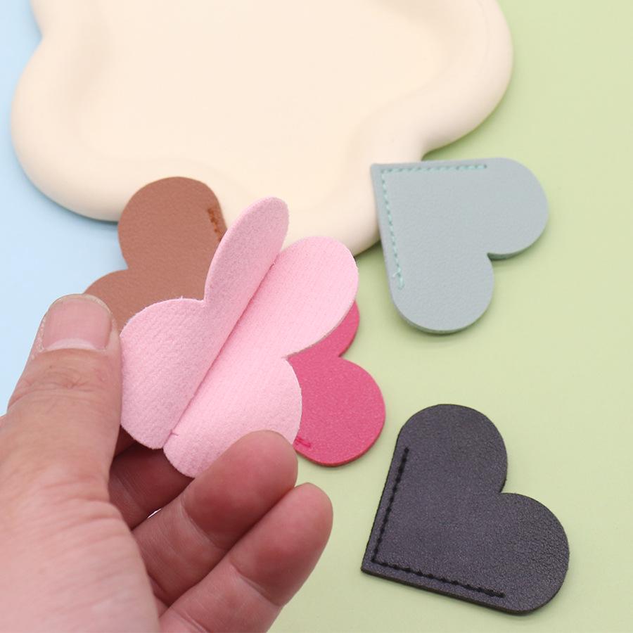 Heart Leather Bookmark Corner Clips: Non-slip, Moisture-proof Reading Tool