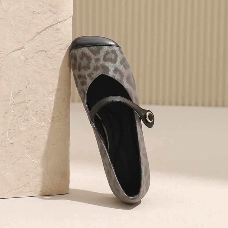 

Туфли Мэри Джейн с квадратным носком, женская обувь, осенние новинки, замшевые, ремешок на одно слово, темпераментные одинарные туфли с юбкой 40 серый