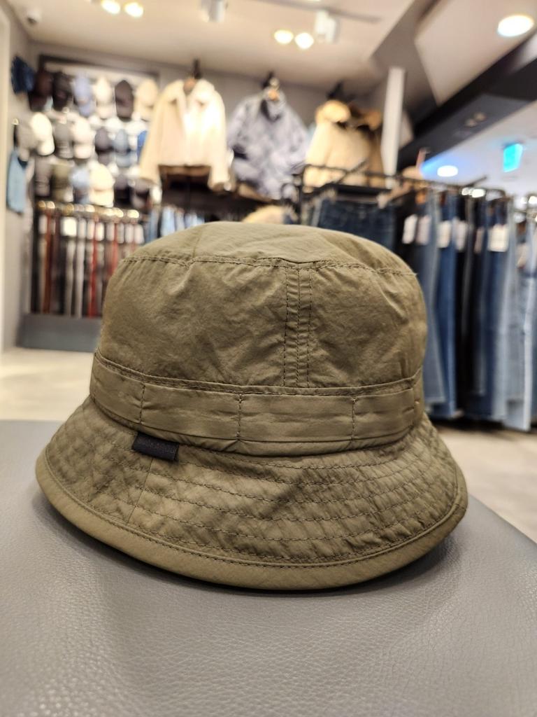 [Buckaroo Dongsuwon] Uni Padded Embroidered Bucket Hat B225AP350P
