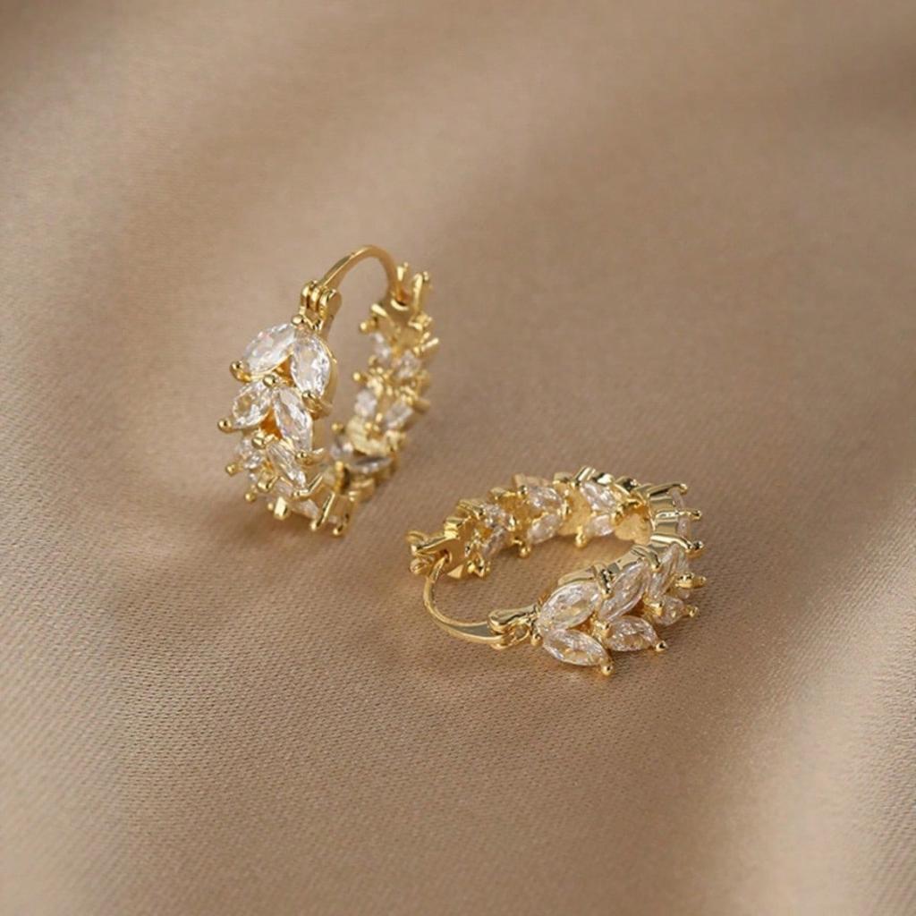 1 Pair of Vintage Wheat Leaf Earrings for Ladies | Shining Bezel | Elegant Daily and Party Jewelry Gifts for Her