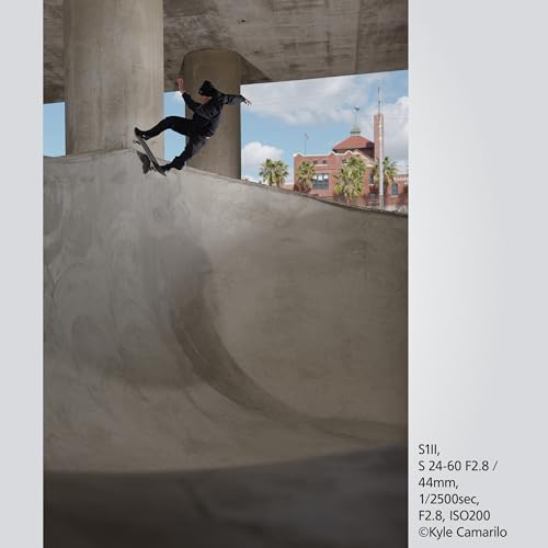 Panasonic LUMIX S PRO 24-60mm F2.8 Lens Full-Frame Mirrorless L-Mount Black S-E2460