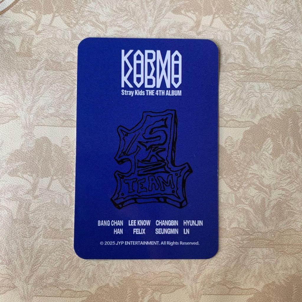 [USED] Straykids Sanok Stray Kids Karma Bang Chan Korean Pre-recorded Trading Cards