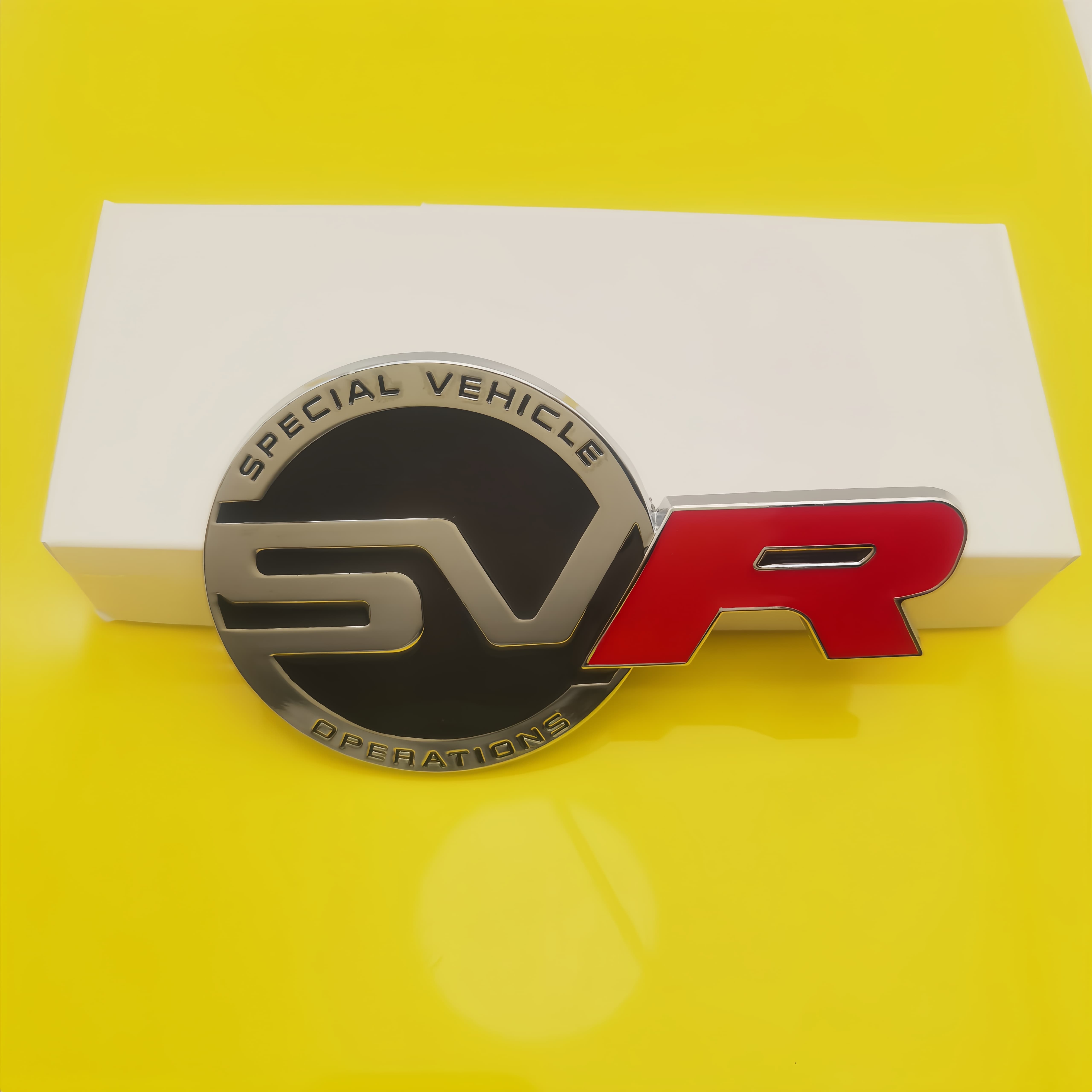 

1 шт. Наклейка с шильдиком SVR Логотип на заднюю дверь автомобиля, Эмблема кузова автомобиля для R/anger-Rover Sport D-iscovery D-efender F-reelander серебряный/чёрный