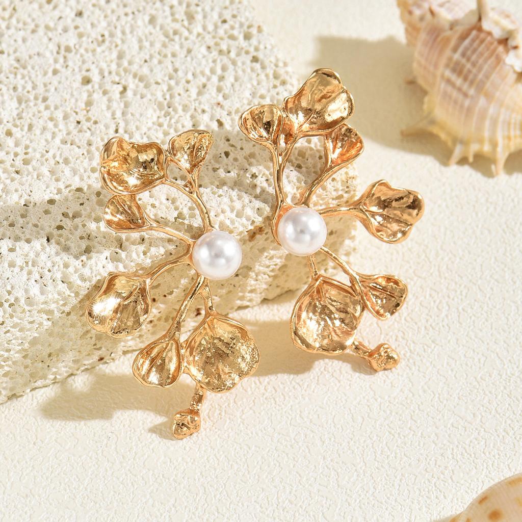 Faux Pearl Earrings Retro Long Gold Leaf Earrings, Cool Minimalist Exaggerated Geometric Stud Earrings