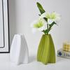 Creative Plastic Irregular Vase High-end Solid Color Water Cultivation Vase Desktop Decoration Flower Arrangement Vase