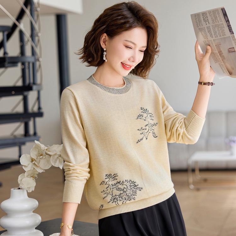 Fashionable and Casual Mother-fitting Sweater for Women In Long-sleeved Autumn and Winter New Style Versatile Middle-aged and Elderly Shirt Top