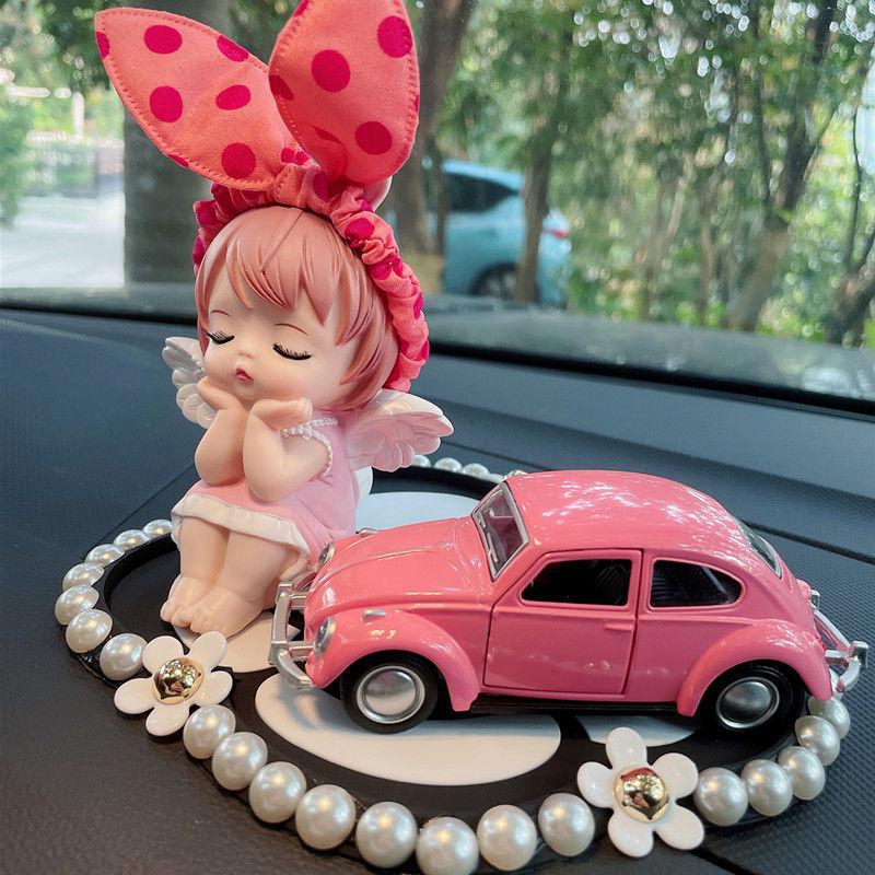 Chic In-Car Ornaments: Beautiful Aromatherapy Decorations