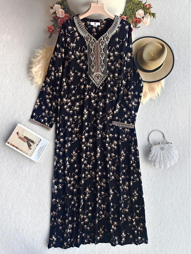 Middle Eastern Women's Ethnic Embroidered Lightweight Dress – Spring/Summer