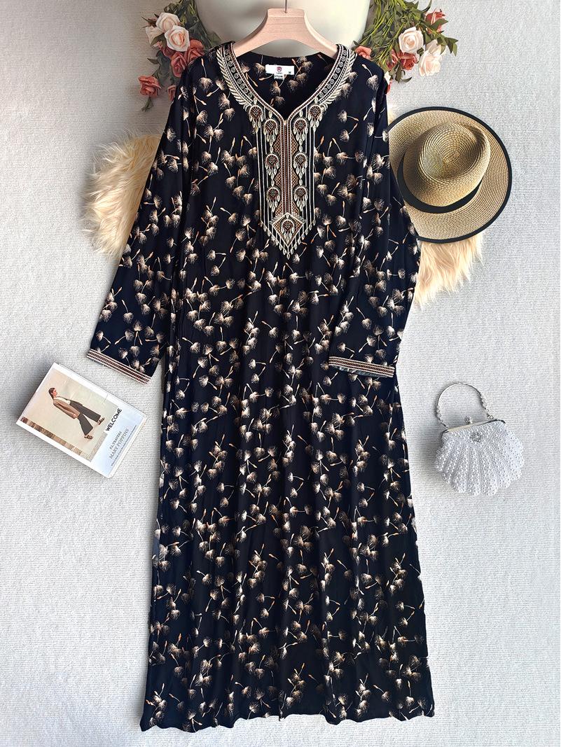 

Этническое женское платье с вышивкой в ближневосточном стиле – Весна/Лето L чёрный