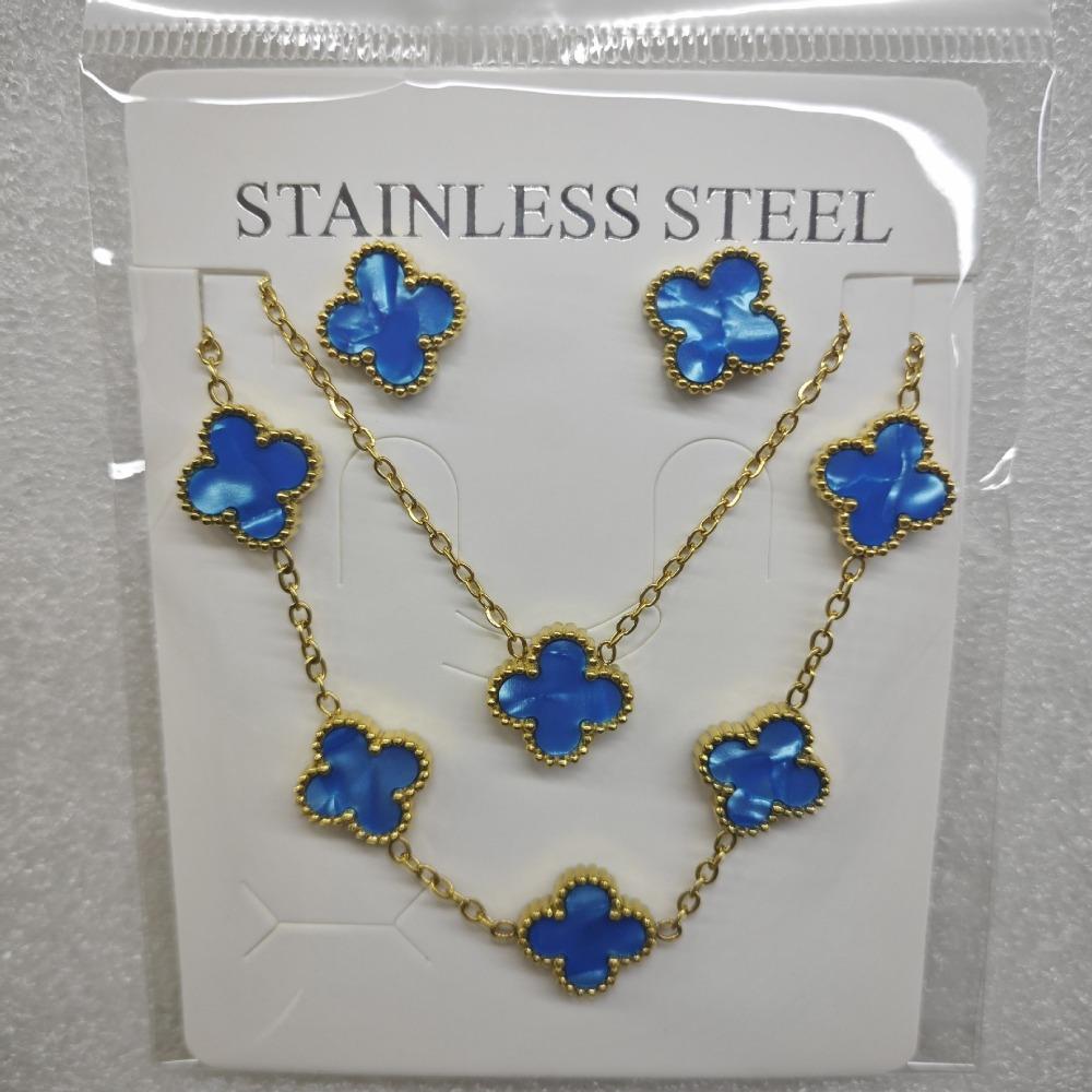 Set Nou de Bijuterii din Oțel Titanic – Colier, Cercei Trifoi cu Patru Frunze și Brățară cu Cinci Flori – Un Set de Bijuterii de Nișă High-end