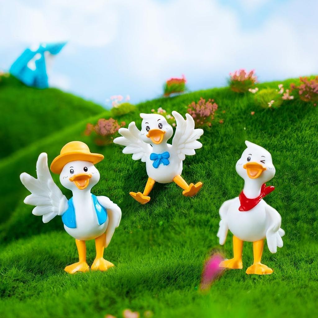 Pinenjoy 8-Piece Animal Figurine Set: Resin Duck Figurines, Cute Miniature Sculptures for Garden, Landscape, Aquarium Decoration, Funny Farm