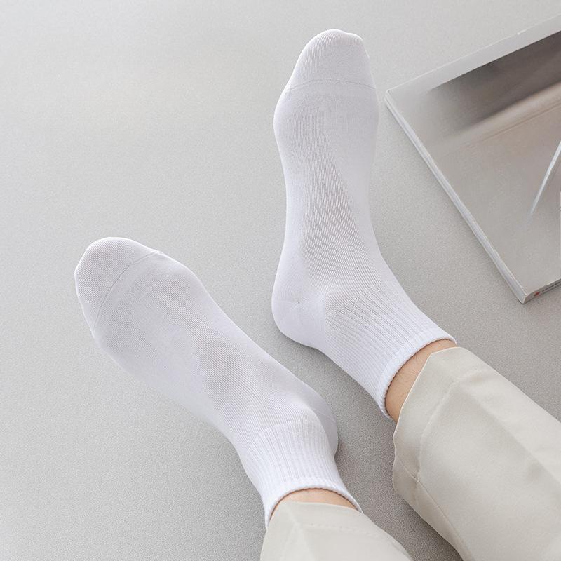 Men's Spring and Summer Pure Cotton Mid-calf Socks Solid Color Boneless Sewn Antibacterial Short Socks Men's Short Calf Cotton Socks
