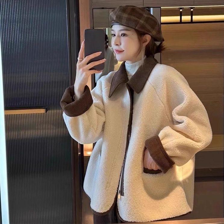 

Женская короткая куртка из овечьей шерсти с цветными блоками - Весенне-осенний топ из кожи и меха S below 98 lbs