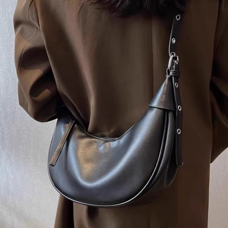 Large Capacity Bag Women's Spring and Summer Versatile Messenger Bag Fashion Casual Shoulder Bag High-end Niche Dumpling Bag