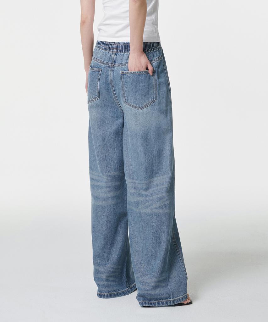 MUSINSA STANDARD WOMAN Women'S Loose Trapeze Elastic Waist Denim Pants [Light Indigo]