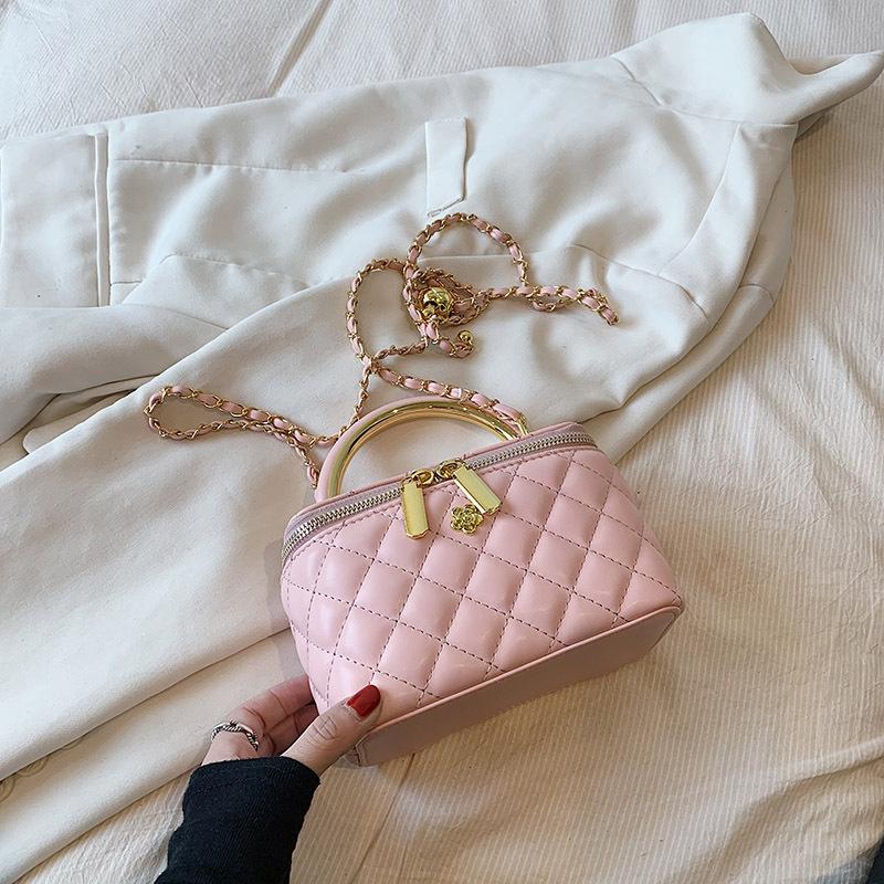 

Xiaoxiangfeng ромбовидная вышитая нить маленькая женская сумка 2024 года новая высококачественная сумка-цепочка модная универсальная портативная маленькая квадратная сумка 17*8*11 розовый