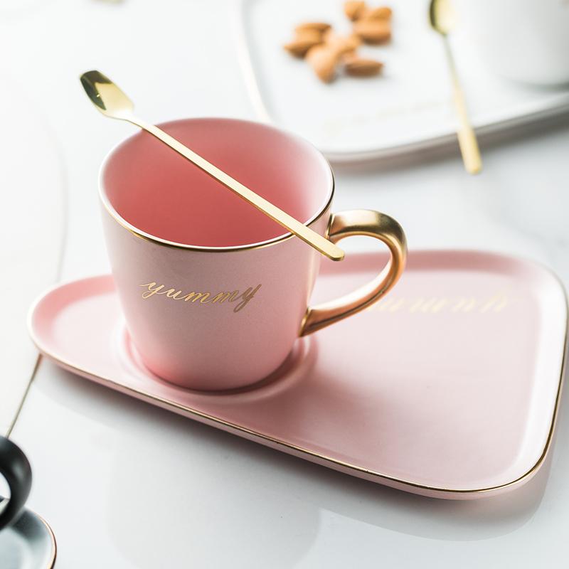 Gold Rim Ceramic Coffee Mug Tumbler Tea Cup and Saucer Set Porcelain Gold Spoon Mugs Cute Bone China Dessert Cups Tea Sets