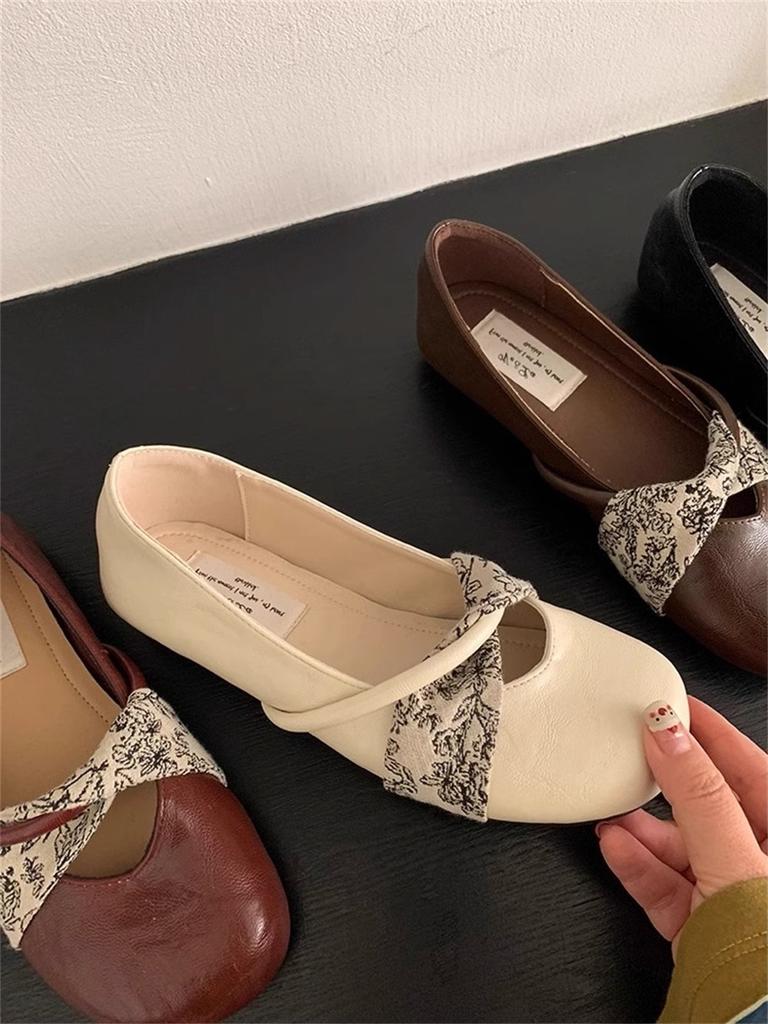 French Retro Round Head Shallow Mouth Single Shoes Women's Spring New Ballet Mary Jane Shoes Casual Soft Leather Flat Grandma Shoes