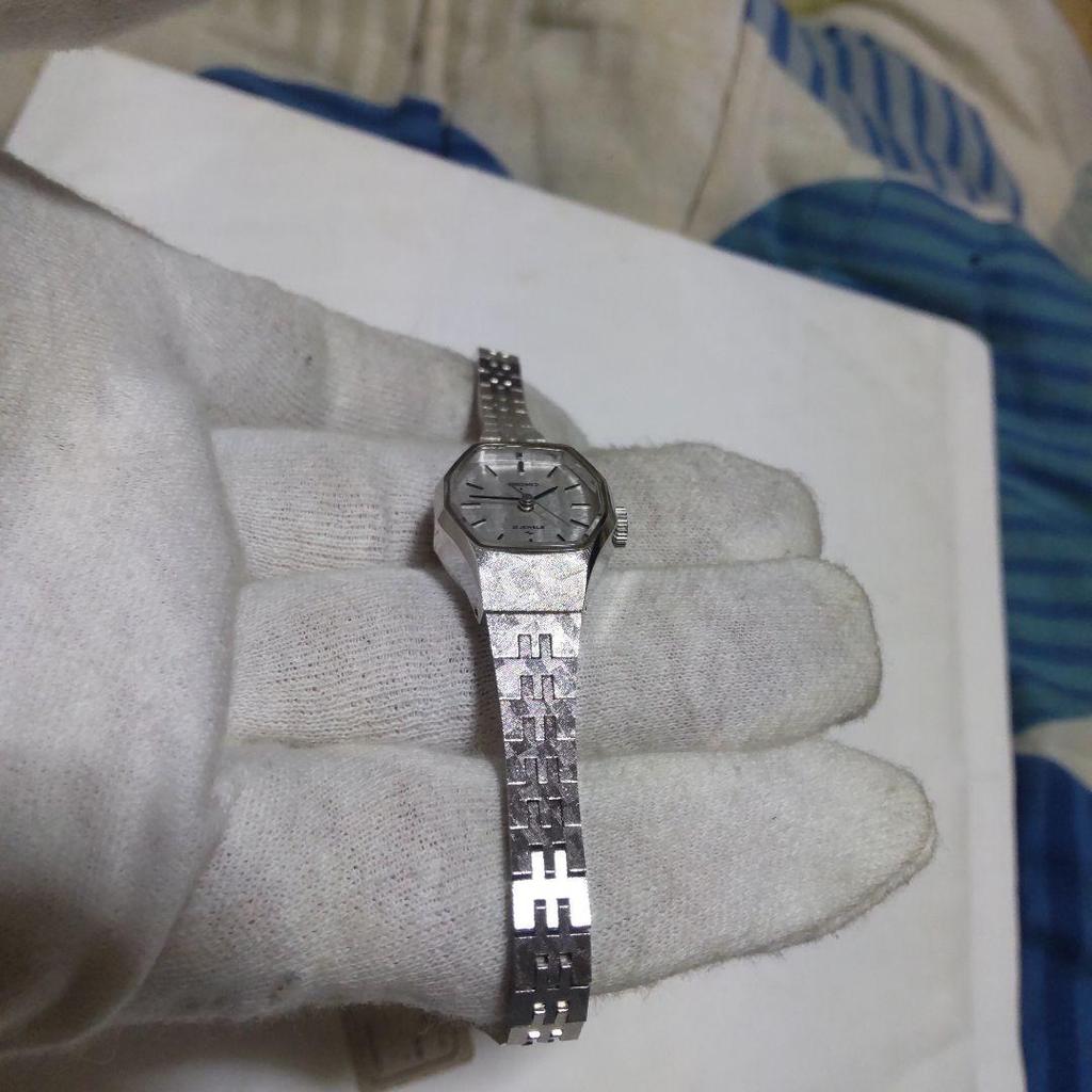 [USED] Working Seiko 21-jewel Hand-wound Watch 15002 Silver