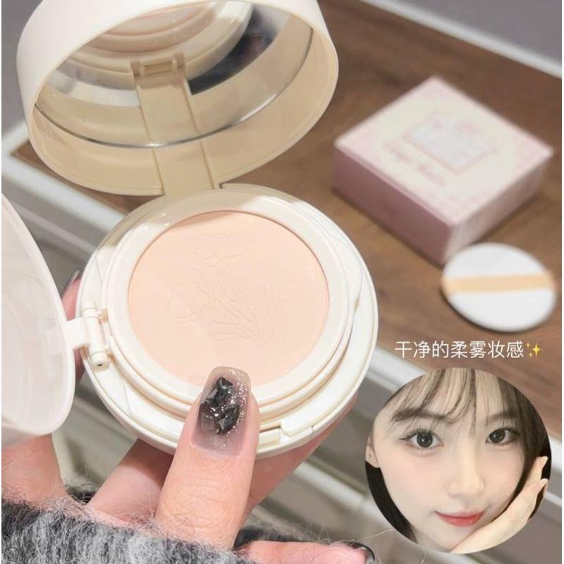 Gege Bear - 2 in 1 Moisturizing Air Cushion Foundation - 2 Colors