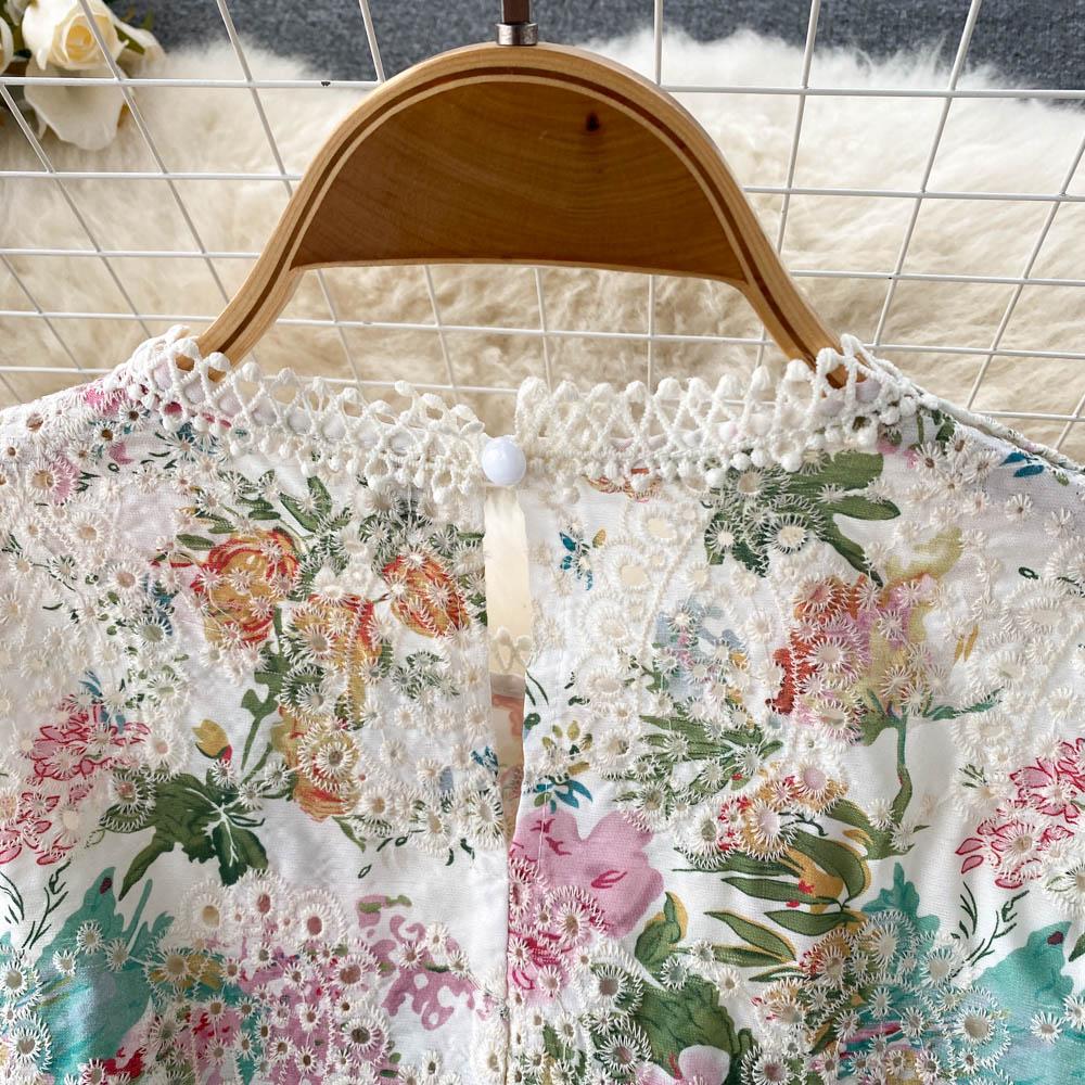 

Лето 2022, новая свободная рубашка с нишевым принтом и вышивкой, тонкие шорты с высокой талией, модный костюм из двух предметов