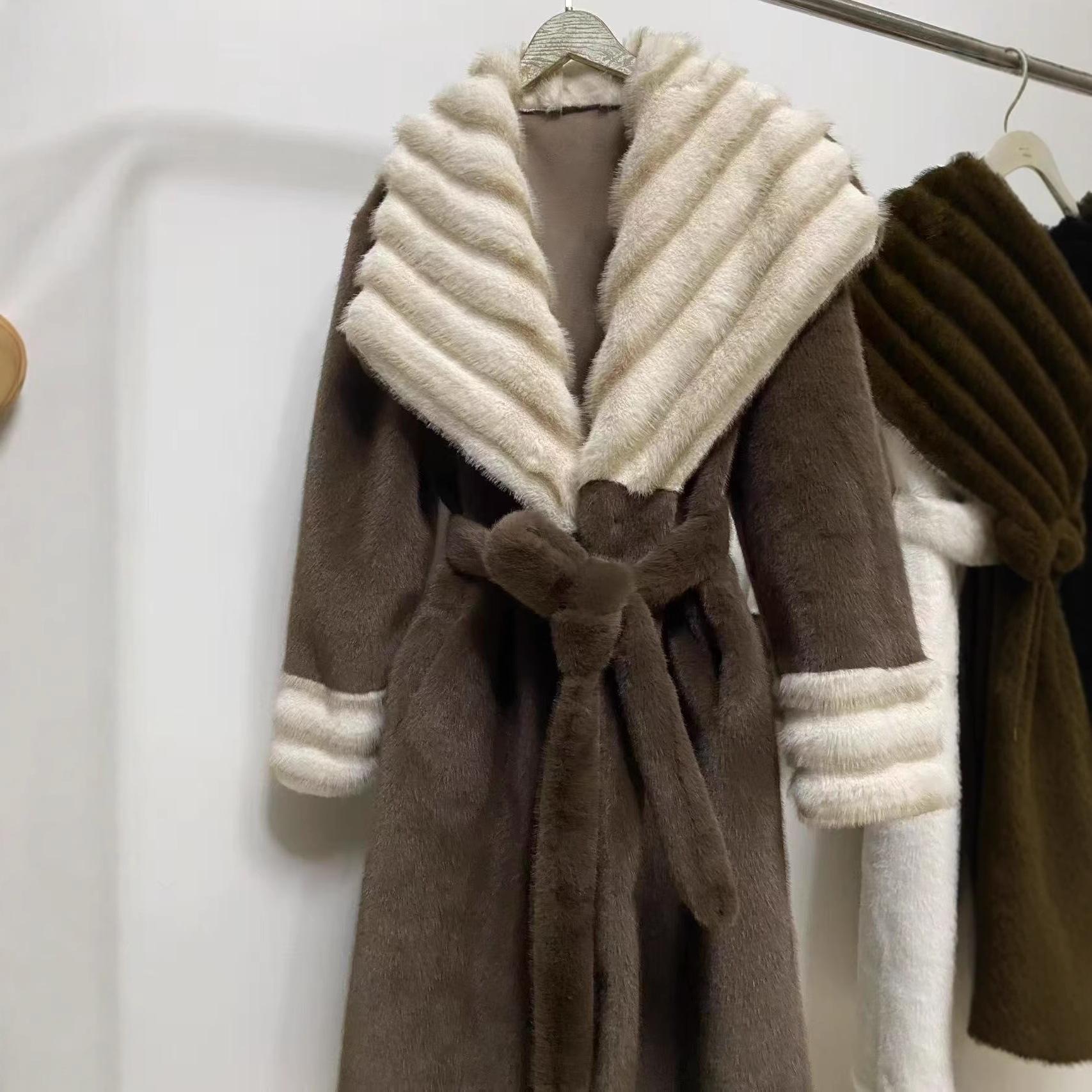 

2025 Новый стиль Высокий класс Ленивый кролик Тоторо Осень/Зима Искусственный мех норки Пальто для женщин Носить верхнюю одежду One size fits all кофейный