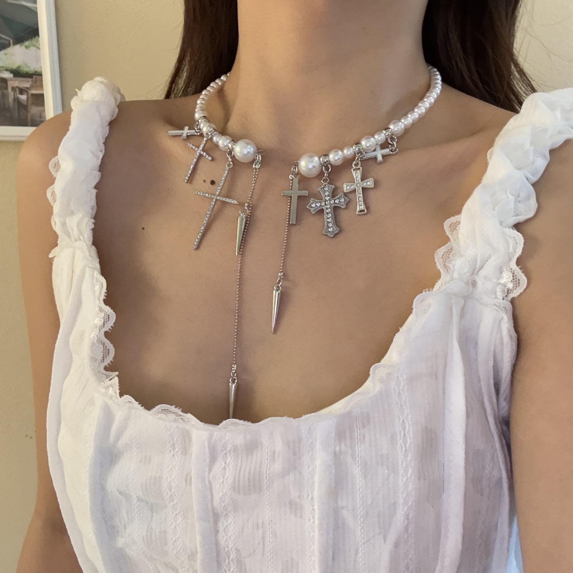Female Niche Personality Cross Tassel Necklace cross