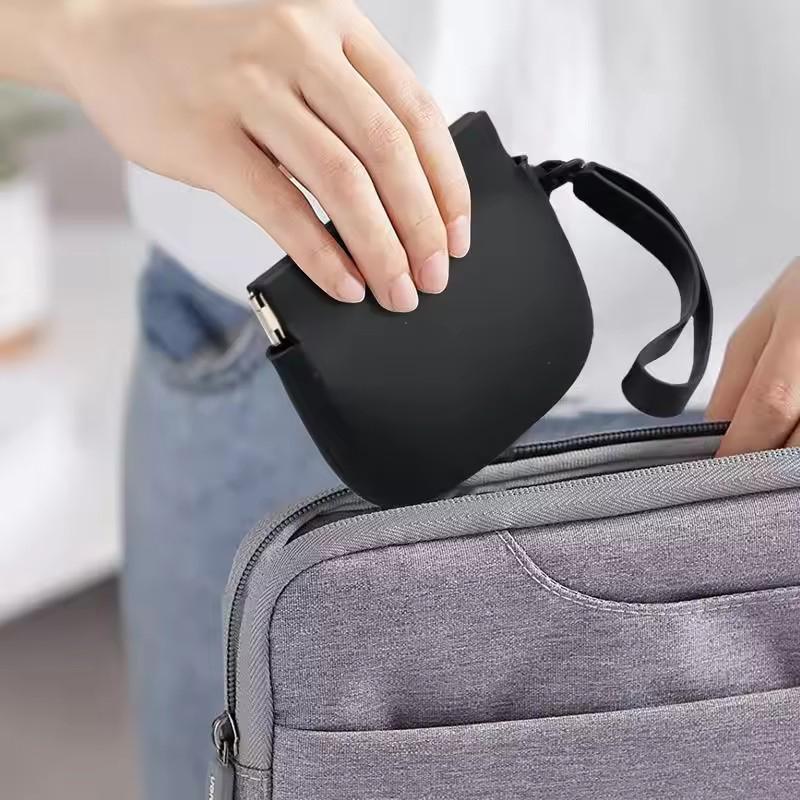 Silicone Coin Purse Keychain Small Silicone Pouch Wired Earbud Case 10X8Cm/3.94X3.15 Inches Coin Holder Pouch Silicone Storage