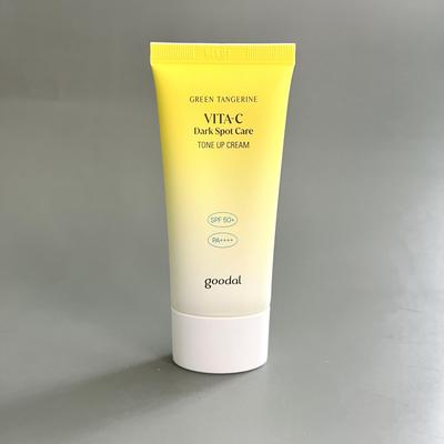 Cremă de soare Green Tangerine Vita C Dark Spot Tone Up SPF50+PA++++ 50ml