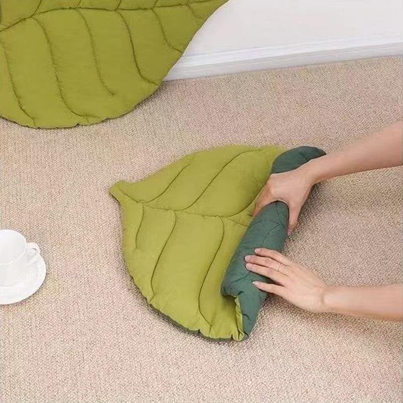 Reversible Pet Mat Cotton Leaf Shape Thermal Insulation Cat Dog Bed Pad Non Slip Crate Mat Lightweight All Season Floor Cushion Kennel Liner Washable